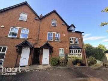 Just in! 4 BA 4 bedroom town house for rent in Metchley Lane.