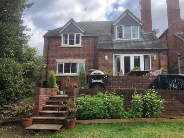 Deal! 4 bedroom detached house for rent in 11A Russell Road, K.