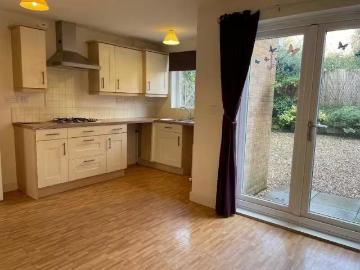 Rental! 4 bedroom town house for rent in Ferris Way, Hilperton.