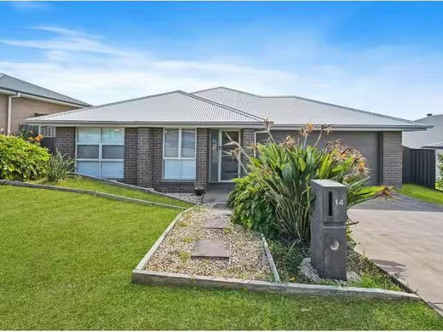 New 4 BR 14 Busby Street, CLIFTLEIGH House for rent Listed by.