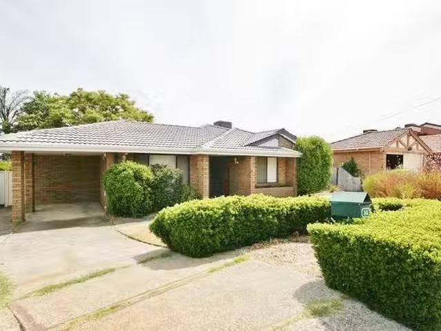 Just in! 4 BR 14 Formby Way, Bull Creek, WA 6149