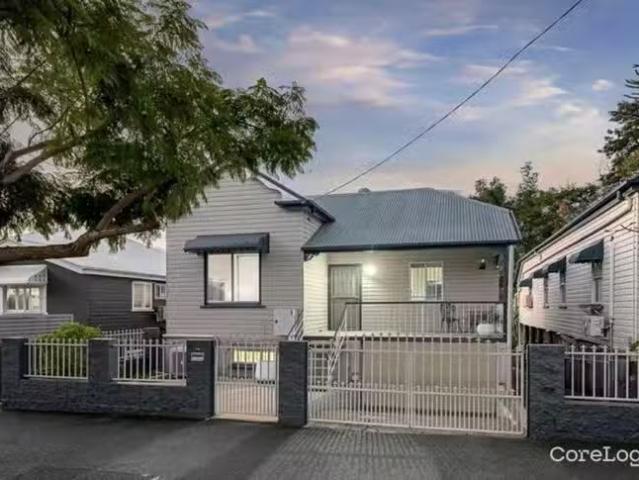 Cozy 4 BR 14 Vulture Street, West End, QLD 4101