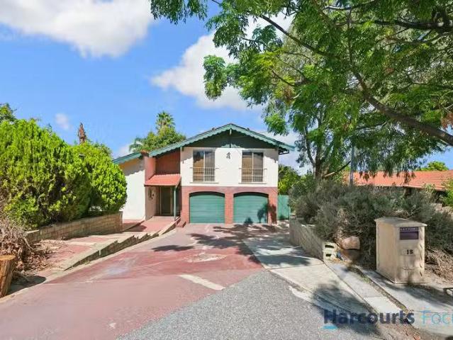 Just in! 4 BR 15 Barr Court, THORNLIE, WA 6108 House for Rent