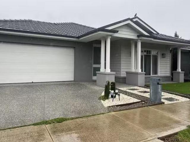 Rental! 4 BR 15 Bexley Terrace, Donnybrook, VIC 3064