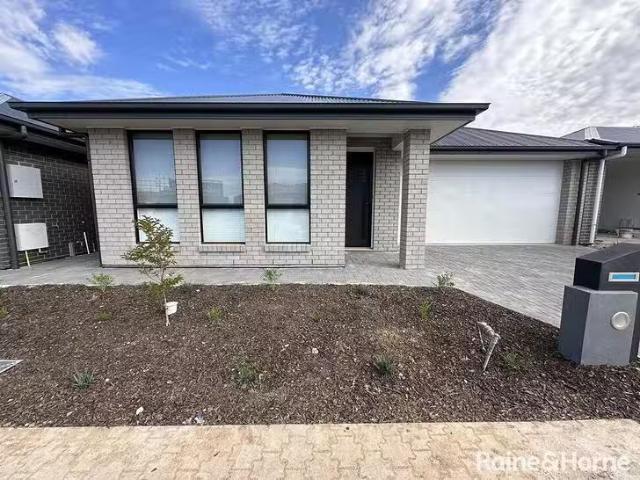 Just in! 4 BR 15 Education Way, Hillcrest, SA 5086