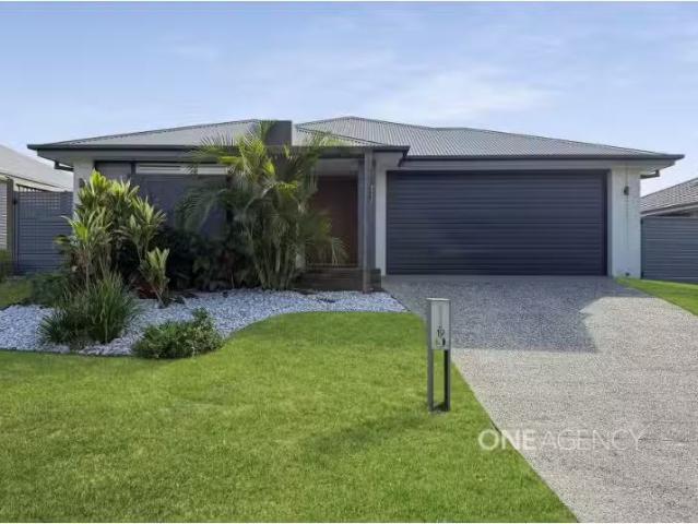 New 4 BR 19 Meares Circuit, Thrumster House for rent Listed b.