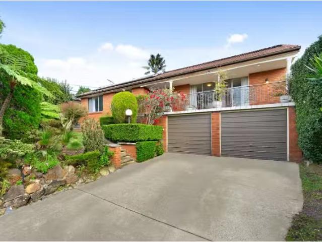 Deal! 4 BR 19 Ashworth Avenue, Belrose House for rent Listed.