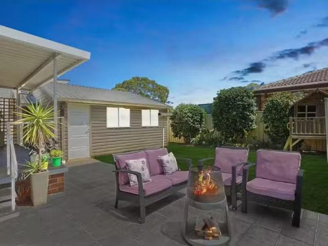Cheap 4 BR 102 Horsley Road, Panania House for rent Listed by.