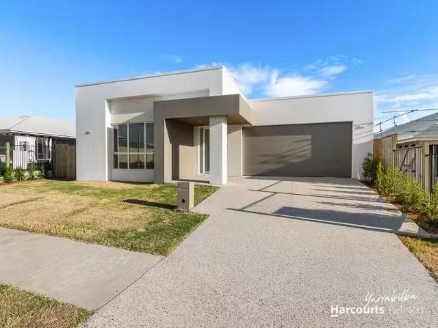 Deal! 4 BR 10 Stirling Street, YARRABILBA, QLD 4207 House fo.