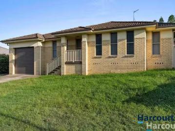 Rental! 4 BR 1/17 Fairview Place, Cessnock, NSW 2325 Duplex.
