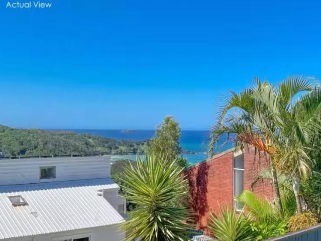 For Rent! 4 BR 11 Macauleys Headland Drive, COFFS HARBOUR Hous.