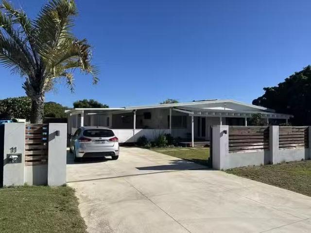 Just in! 4 BR 11 East Road, Shoalwater, WA 6169