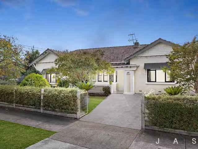 Just in! 4 BR 126 Esinteraction Street, West Footscray, VIC 3012