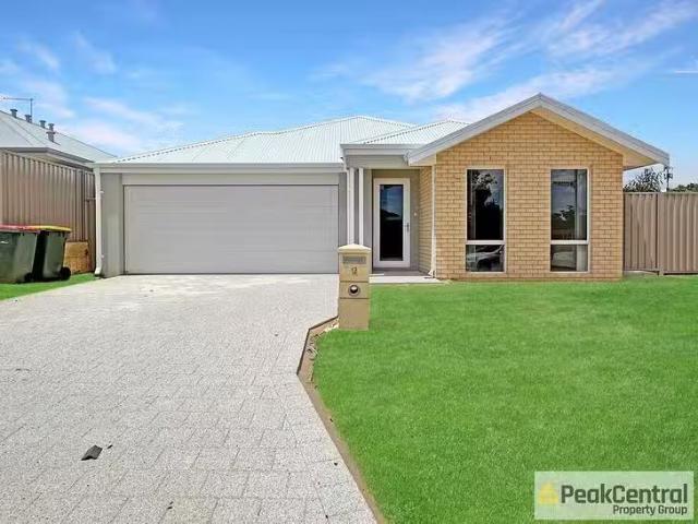 Charming 4 BR 12 Stilton Way, Byford, WA 6122