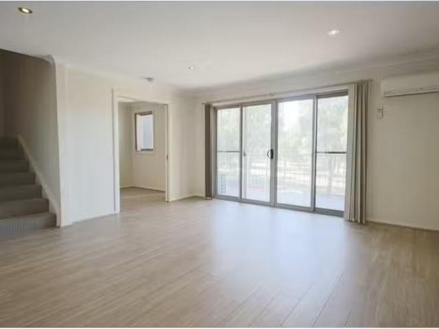 Cozy 4 BR 12A Eckley Street, Gungahlin House for rent Listed.