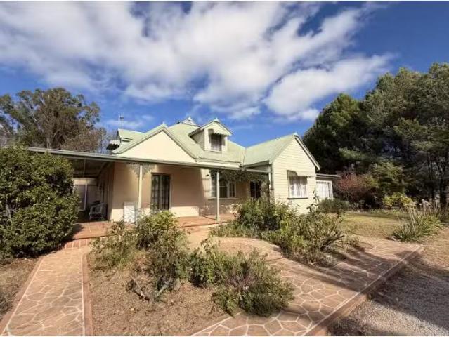Nice 4 BR 243 Castlereagh Highway, Menah Property for rent Li.