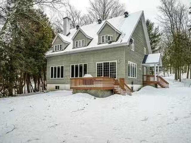 Just in! 4 BR 247 Ch. Des Cèdres, Sainte Anne Des Lacs, QC, J0.