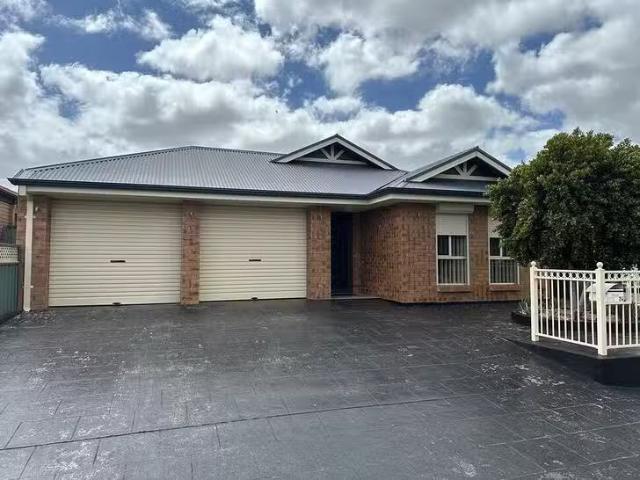 Cozy 4 BR 24 Gemini Drive, Munno Para West, SA 5115