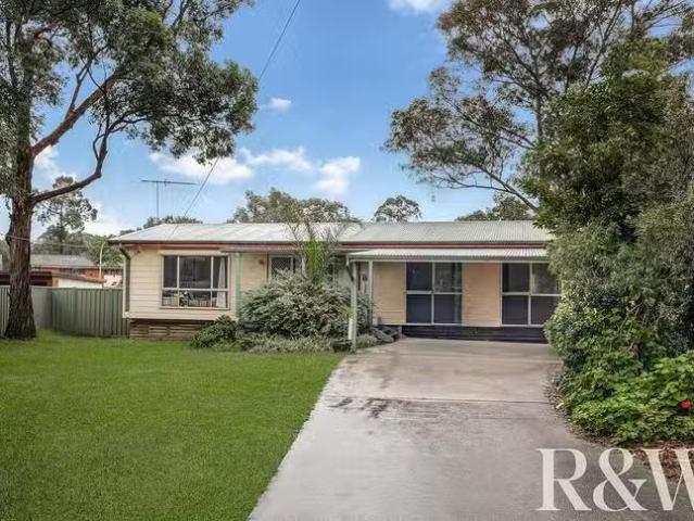 Deal! 4 BR 26 Macartney Crescent, Hebersham, NSW 2770
