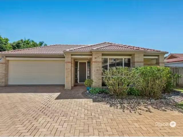 For Rent! 4 BR 29 Fairbank Street, Sunnybank House for rent L.