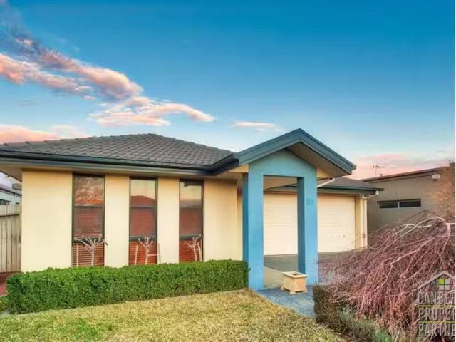Unique 4 BR 21 Howmans Street, HARRISON House for rent Listed.