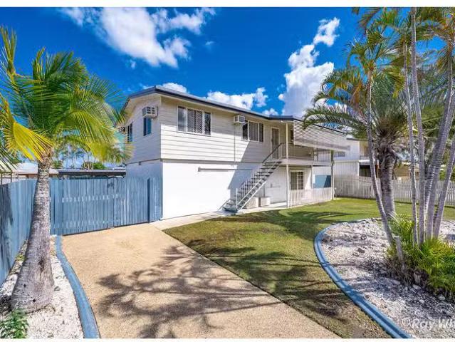 Deal! 4 BR 22 Bondeson Drive, Parkhurst, QLD 4702