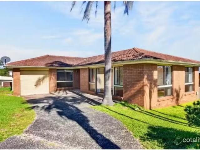 Rental! 4 BR 2 Turana Street, KILLARNEY VALE House for rent L.