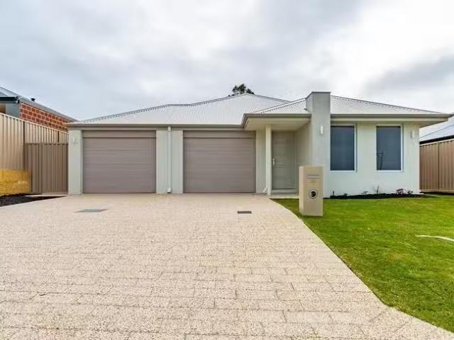 For Rent! 4 BR 2B Tresco Close, Baldivis, WA 6171