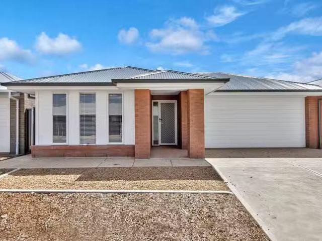 Unique 4 BR 35 Barritt Road, Munno Para Downs, SA 5115