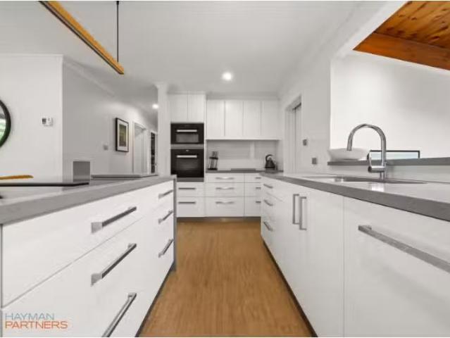 Rental! 4 BR 35 Storey Street, Curtin House for rent Listed b.