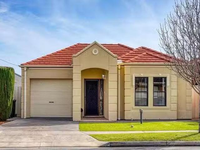 Rental! 4 BR 36 Fortrose Avenue, Seaton, SA 5023