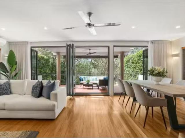 Nice 4 BR 39A Waterside Crescent, Earlwood House for rent Lis.