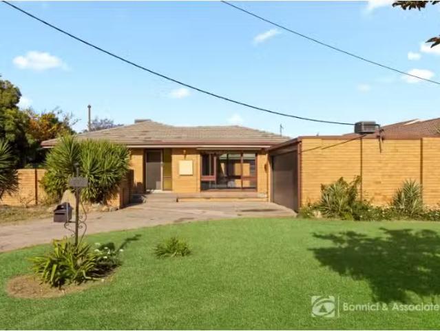Just in! 4 BR 334 Parkland Crescent, Lavington House for rent.