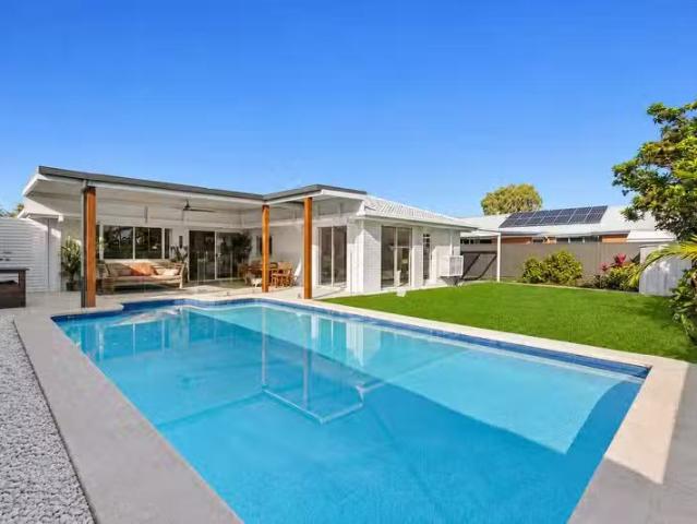 New 4 BR 3 Harrier Drive, Burleigh Waters, QLD 4220 House fo.