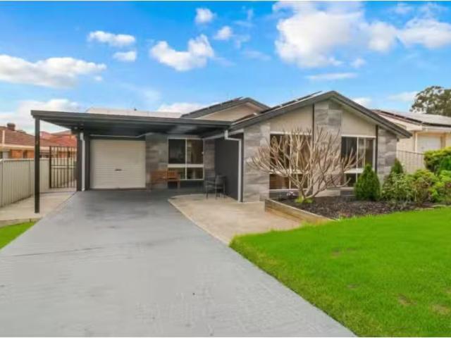 Charming 4 BR 3 Stott Close, BONNYRIGG House for rent Listed.