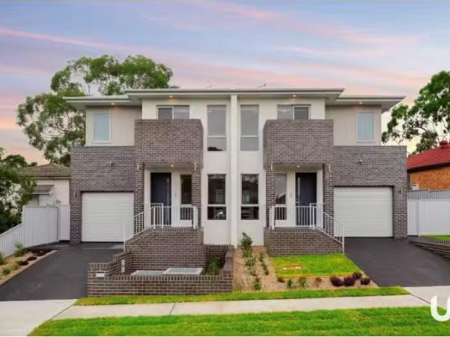 New 4 BR 3a Hall Place, GUILDFORD House for rent Listed by Si.