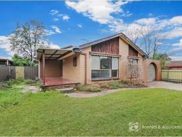 Deal! 4 BR 462 Kemp Street, Lavington House for rent Listed b.
