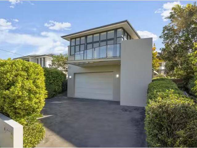 Unique 4 BR 55 Dalmeny Road, Northbridge House for rent Liste.