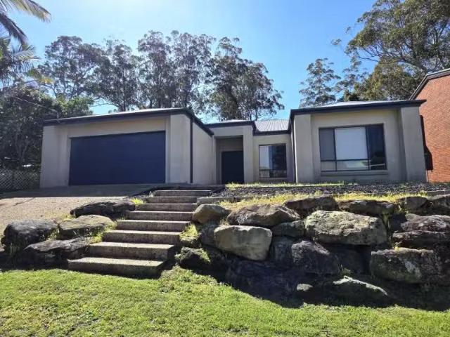 Cheap 4 BR 51 Gould Drive, LEMON TREE PASSAGE House for rent.