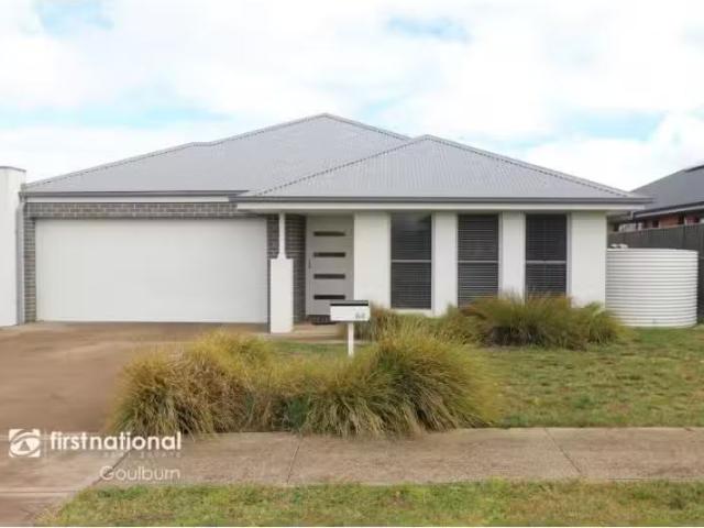 Unique 4 BR 64 Mewburn Drive, Goulburn House for rent Listed.