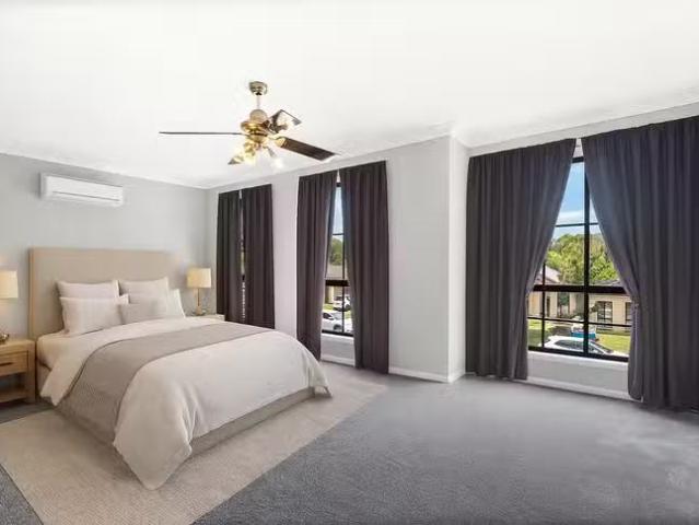 Nice 4 BR 67 North Terrace, Dapto, NSW 2530