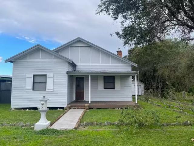 Charming 4 BR 6 Mill Street, Muswellbrook House for rent List.