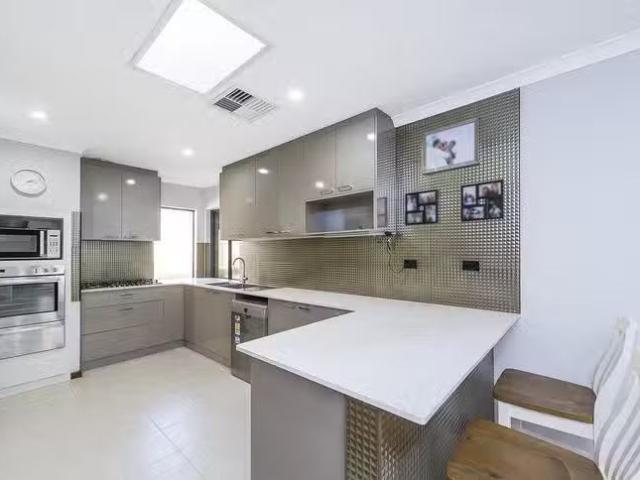Rental! 4 BR 6 Skiff Way, Canning Vale, WA 6155