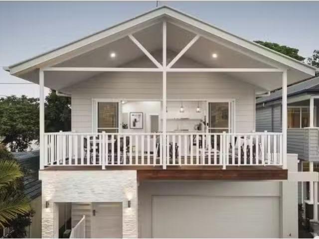 Just in! 4 BR 72 Wylie Avenue, Coorparoo House for rent Liste.