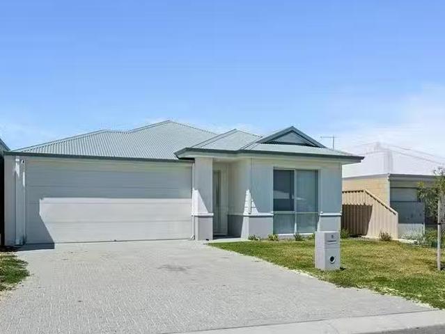 Rental! 4 BR 8 Vigilant Street, Two Rocks, WA 6037