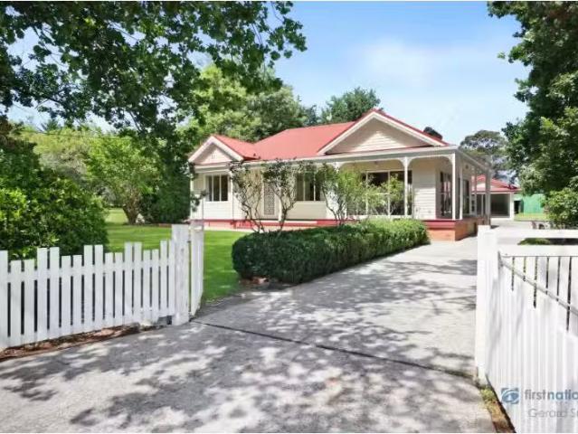 Deal! 4 BR 90 Rockford Road, Tahmoor House for rent Listed by.