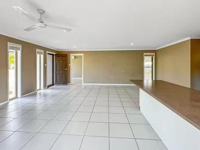 For Rent! 4 Regency Road, Moore Park Beach, QLD 4670