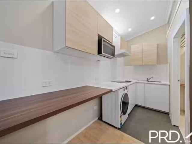 For Rent! 4a Merris Place, MILPERRA House for rent Listed by.