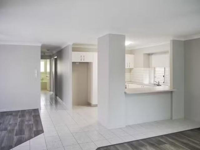 Just in! 53 Augusta Crescent, FOREST LAKE, QLD 4078 House fo.