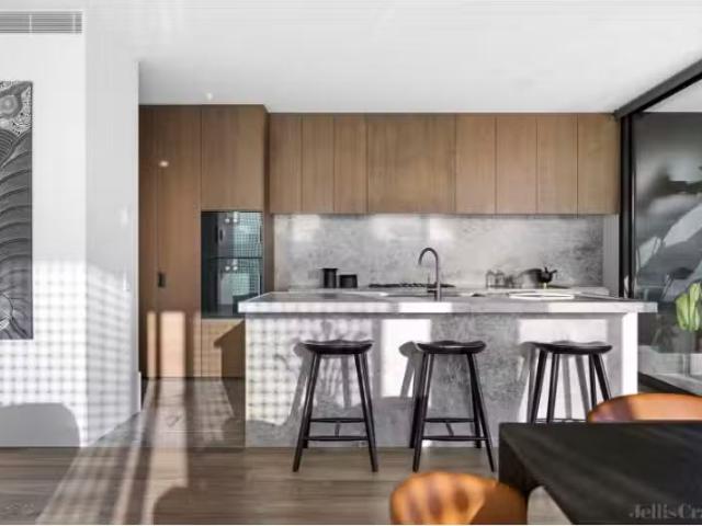 Just in! 502/75 Argyle Street, Fitzroy Apartment for rent Lis.